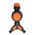 Minuteur d'arrosage automatique 2 sorties orange et noir sur fond blanc